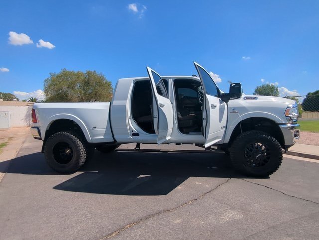 Image of a 2024 Chevrolet Silverado 2500HD LT